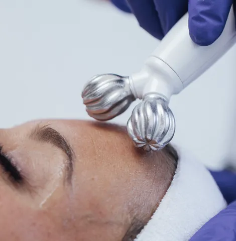 Low-frequency therapy for facial contour lifting and increased firmness.