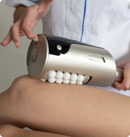 Endospheres Essenza handpiece for compressive microvibration procedures